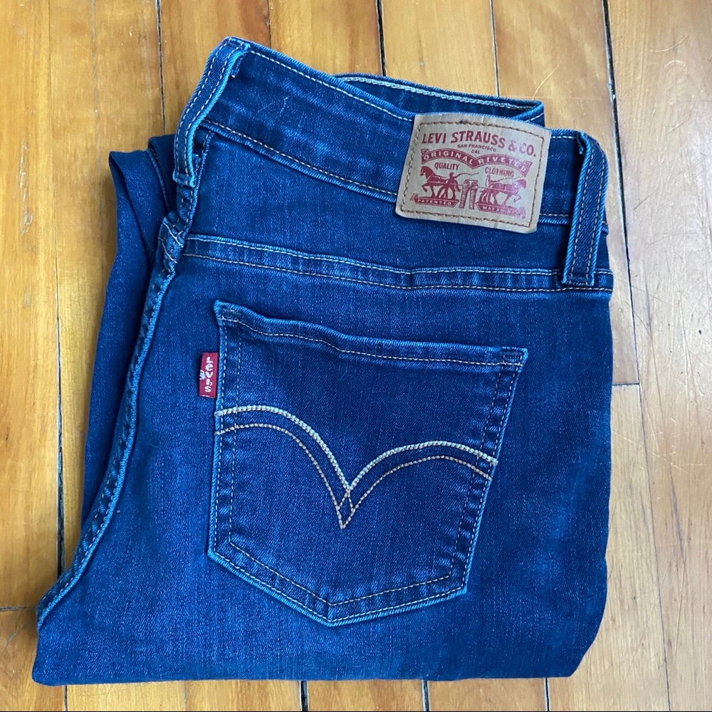 BOGO JEANS ⭐️ Levi’s 535 Super Skinny